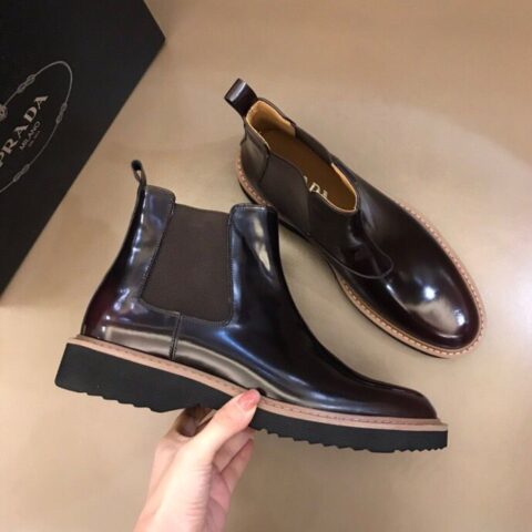 PRADA/普拉达    头层牛皮内里P 家秋冬男士中帮靴