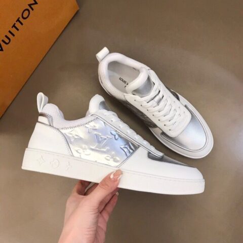 LV/路易威登   Monogram 帆布拼接银色头层牛皮男士经典休闲运动鞋
