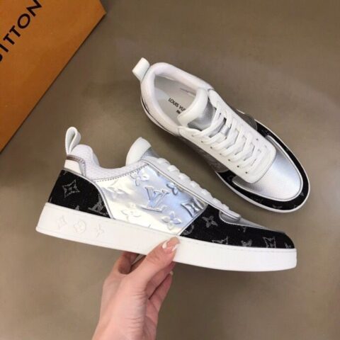 LV/路易威登   Monogram 帆布拼接银色头层牛皮男士经典休闲运动鞋