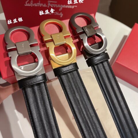 Ferragamo菲拉格慕   精品8字专柜版型金属扣3.5cm腰带