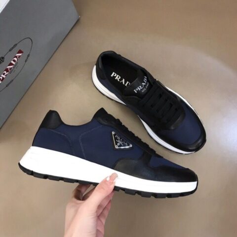 PRADA/普拉达   P家2022春夏新品系列，男士经典休闲运动鞋