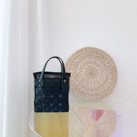 三宅一生｜ISSEYMIYAKE LUCENT BOXY 系列mini小方盒