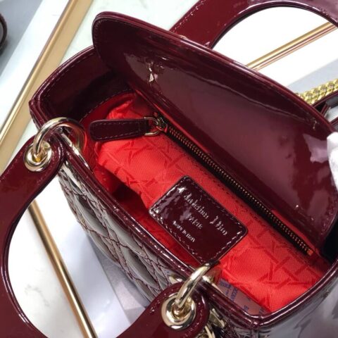 Lady Dior Mini  🍡17cm 三格漆皮戴妃包 M0505酒红
