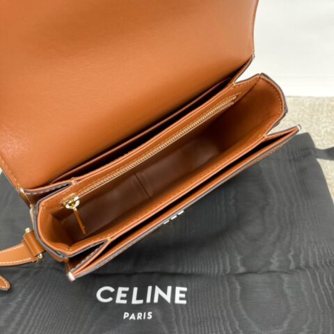 CELINE Teen TRIOMPHE提花和牛皮革手袋188882