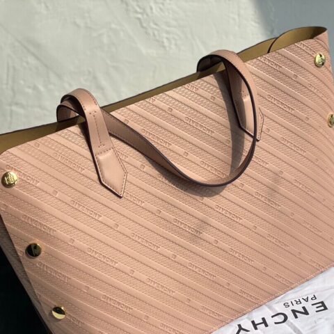 Givenchy纪梵希🇫🇷法国品G家最新款🆕Bond压纹小牛托特包0179粉色
