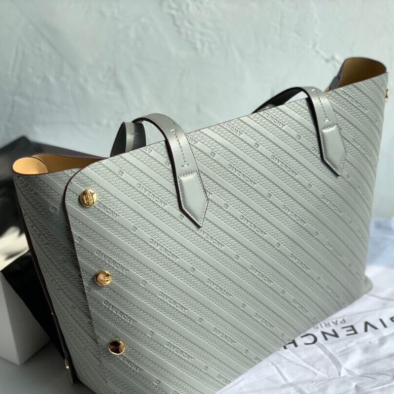 Givenchy纪梵希🇫🇷法国品G家最新款🆕Bond压纹小牛托特包0179灰蓝