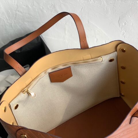 Givenchy纪梵希🇫🇷法国品G家最新款🆕Bond压纹小牛托特包0179焦糖色