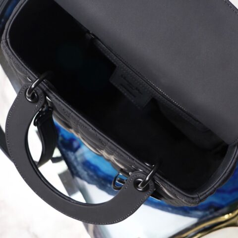 Lady Dior 中号哑光五格戴妃包 M0565黑色