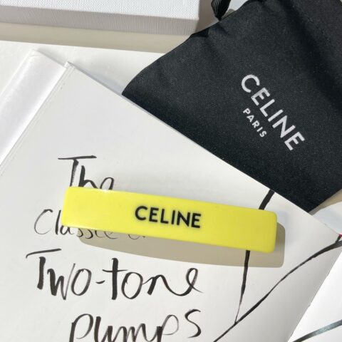 Celine赛琳字母发夹发卡