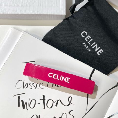 Celine赛琳字母发夹发卡