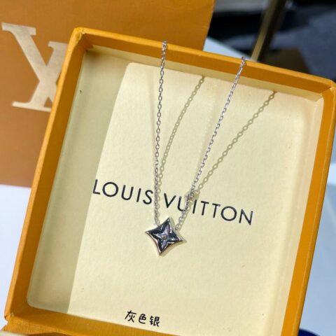 Louis Vuitton 路易威登 lv菱形贝母项链