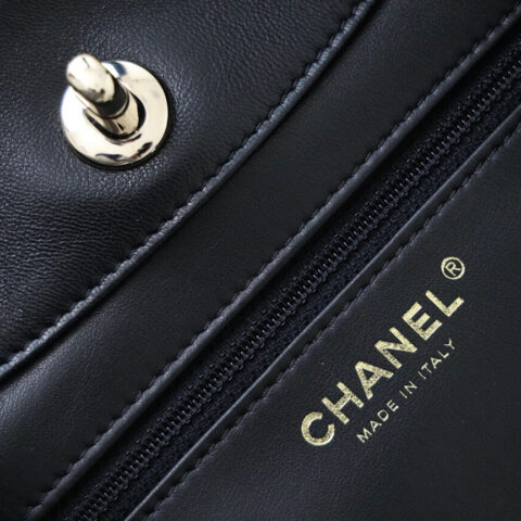 CHANEL 2022cc春夏预告系列22p嬉皮腋下包AS3153黑色