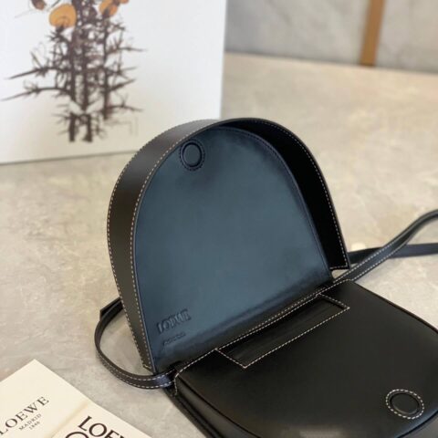 LOEWE街拍神器💥斜跨/单肩/腰包 0507黑色