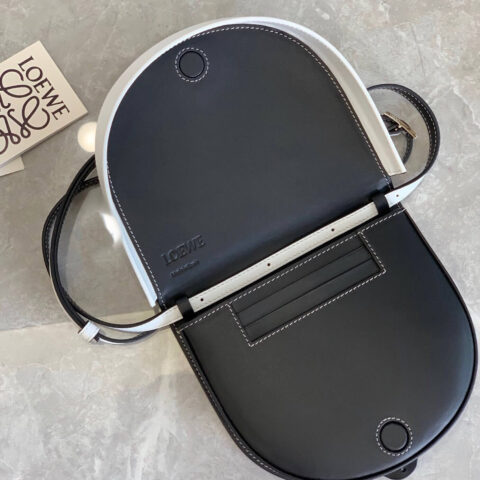 LOEWE街拍神器💥斜跨/单肩/腰包 0507黑拼白