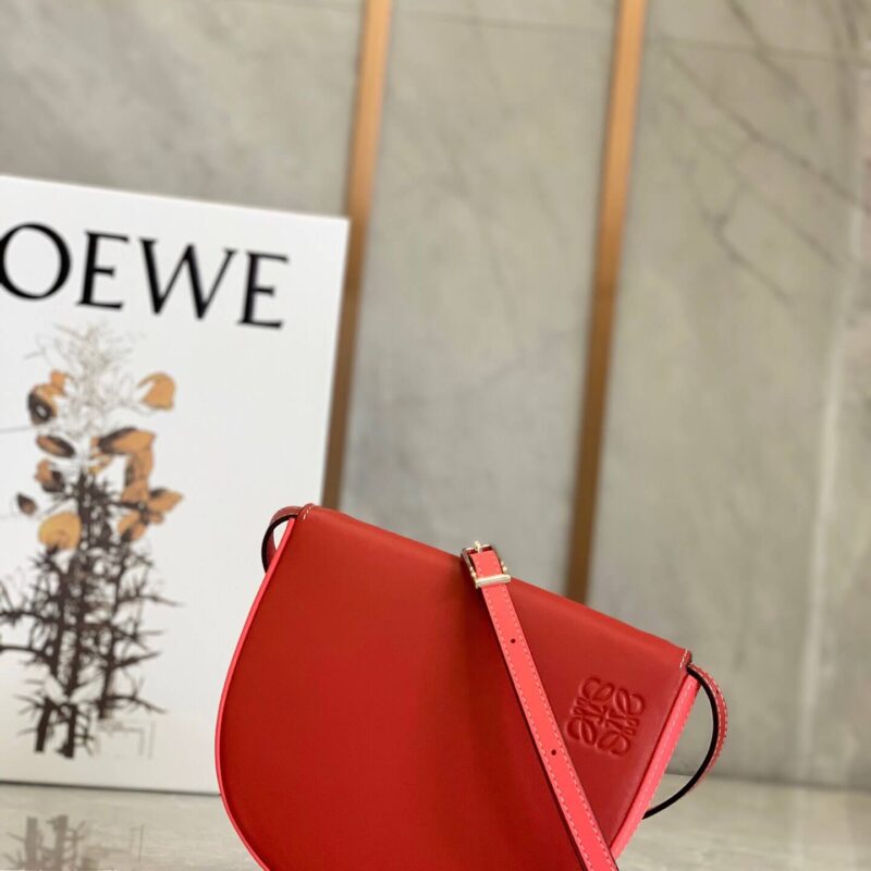LOEWE街拍神器💥斜跨/单肩/腰包 0507红色