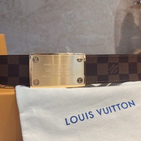 Louis Vuitton路易威登   男士徽标双面腰带40mm