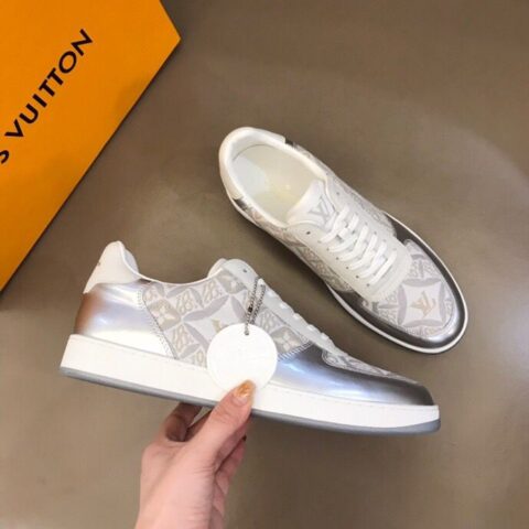 LV/路易威登   Monogram 印花帆布拼接头层牛皮男士经典休闲运动鞋