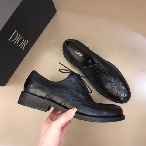 DIOR迪奥   采用水洗牛皮手工高端男士时尚复古皮鞋