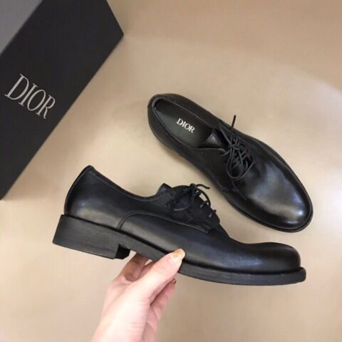 DIOR迪奥  采用水洗牛皮手工高端男士时尚复古皮鞋