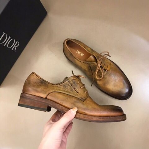 DIOR迪奥  采用水洗牛皮手工高端男士时尚复古皮鞋
