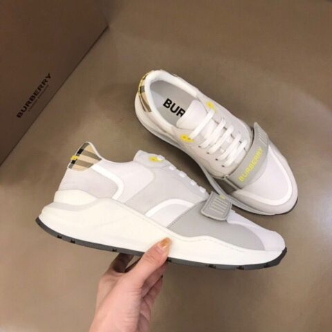 Burberry巴宝莉    B家2022新色男士增高运动鞋