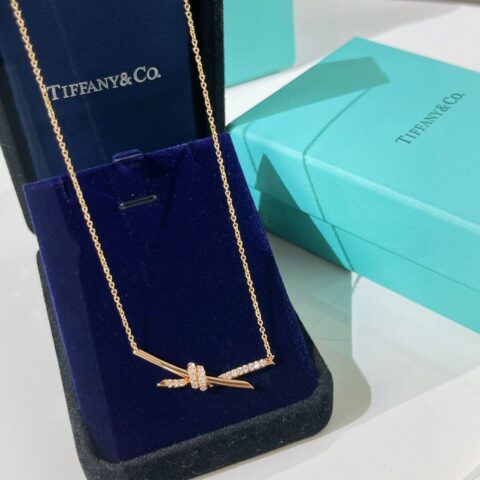 新款TIFFANY&Co.蒂芙尼tiffany knot项链