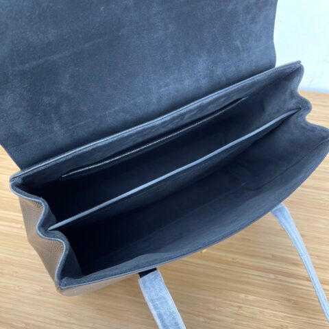 CELINE Soft16 中号黑色粒面牛皮革柔软手袋195543