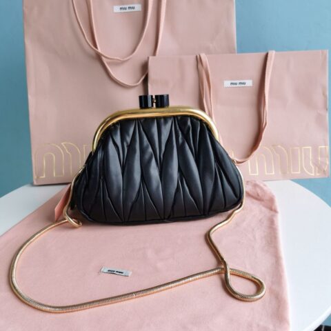 MIUMIU缪缪经典Matelasse小羊皮大Belle美人包5BK011