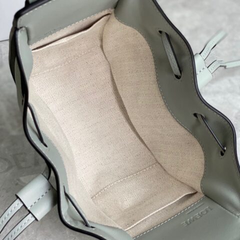 LOEWE罗意威 Mini Hammock bag 吊床包 0501最新灰绿