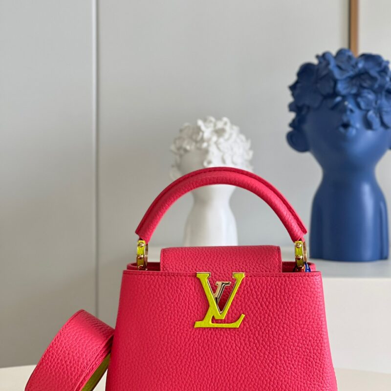 LV CAPUCINES 迷你手提包 M59440