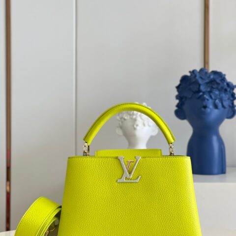 LV 粒面牛皮革 CAPUCINES BB 手提包 M59708