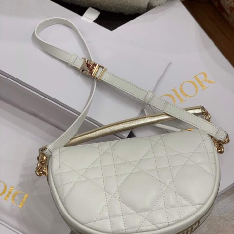 DIOR迪奥羊皮革藤格纹小号Vibe Hobo手袋M7200ONOG_M941