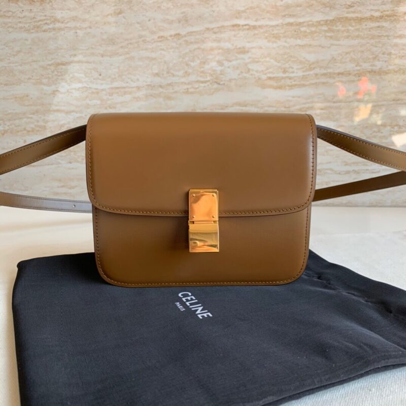 CELINE TEEN CLASSIC Box Teen18.5 抛光牛皮豆腐包 192523焦糖色
