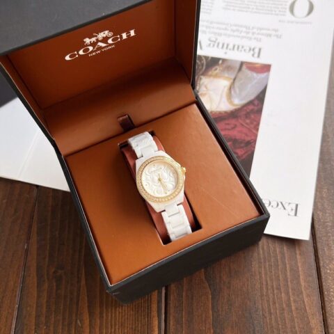 蔻驰coach玫瑰金石英表