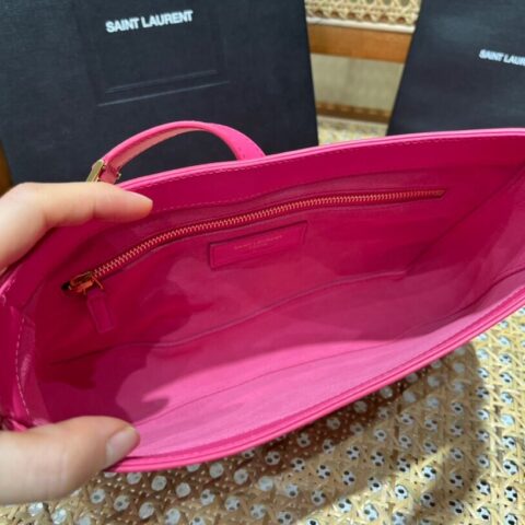 Saint laurent Ysl LE 5 À 7 平纹腋下包 657228桃红色
