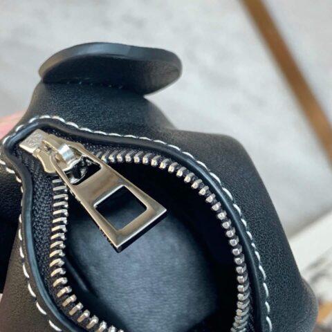 LOEWE罗意威 Elephant 小象🐘钥匙扣挂件 0255黑色