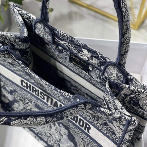 DIOR蓝色刺绣Reverse茹伊印花小号Book Tote手袋M1265ZRGO_M928