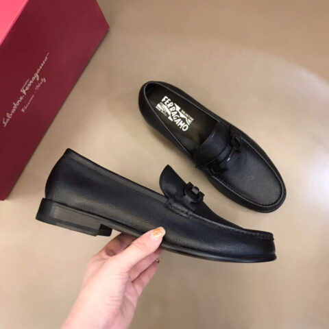 Ferragamo 菲拉格慕    意大利进口牛皮皮胚高端男士正装鞋休闲皮鞋