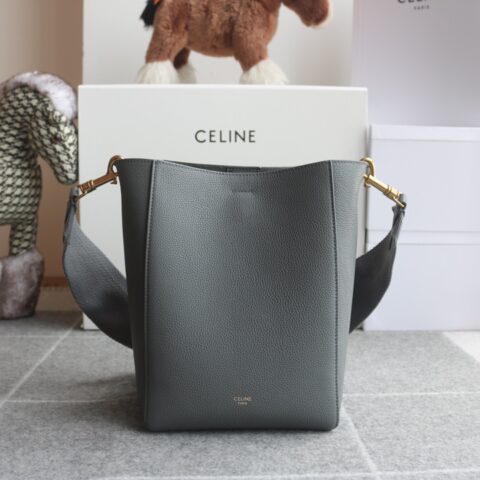 CELINE SANGLE BUCKET小号柔软粒面小牛皮水桶包 189303锡器灰