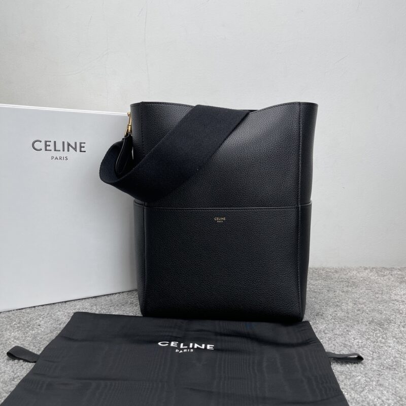 CELINE SANGLE BUCKET 柔软粒面牛皮革水桶包 189593黑色