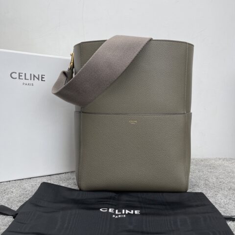 CELINE SANGLE BUCKET 柔软粒面牛皮革水桶包 189593墨绿