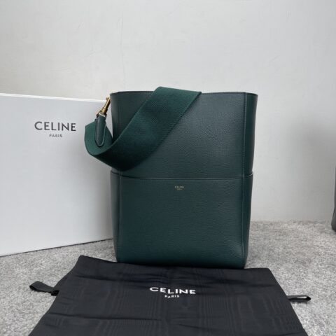CELINE SANGLE BUCKET 柔软粒面牛皮革水桶包 189593绿色