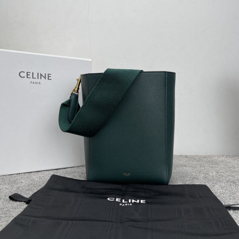 CELINE SANGLE BUCKET小号柔软粒面小牛皮水桶包 189303绿色