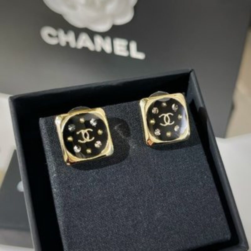新款☑️CHANEL香奈儿双c方形耳钉耳环