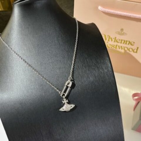 新款☑️ Vivienne Westwood西太后别针满钻土星项链