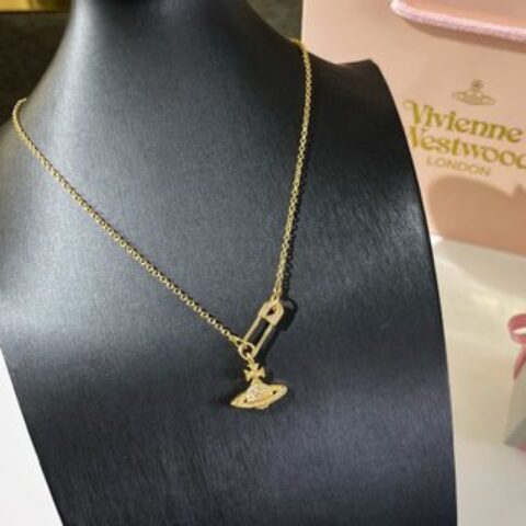 新款☑️ Vivienne Westwood西太后别针满钻土星项链