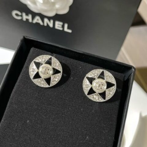 新款☑️CHANEL香奈儿双c五角星⭐星星耳钉耳环