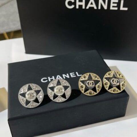 新款☑️CHANEL香奈儿双c五角星⭐星星耳钉耳环