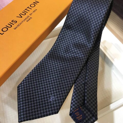 LV路易威登100%顶级提花真丝L方格领带