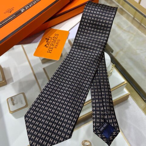 Hermes爱马仕100%顶级斜纹真丝H图案提花领带